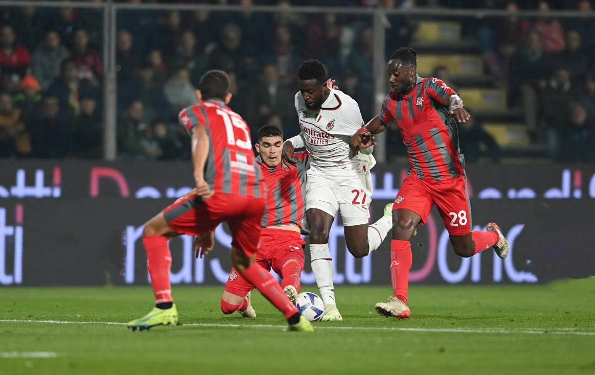 发起快攻 发起快攻